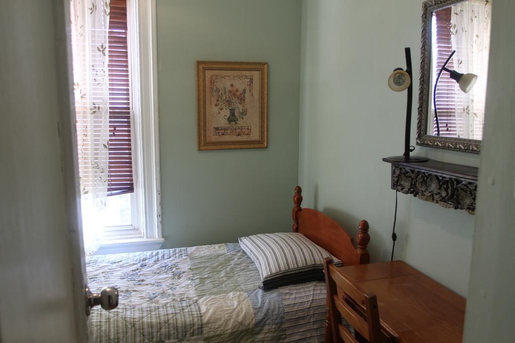 New York Homestay Newark Bilik gambar